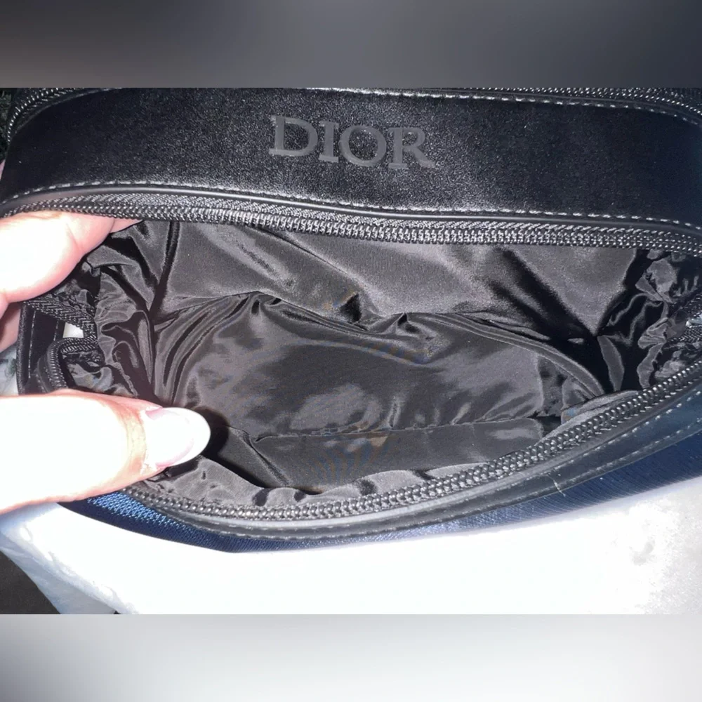 Christian Dior Beauty Cosmetic Pouch GWP Navy/Black NEW in Box - Picture 5 of 8